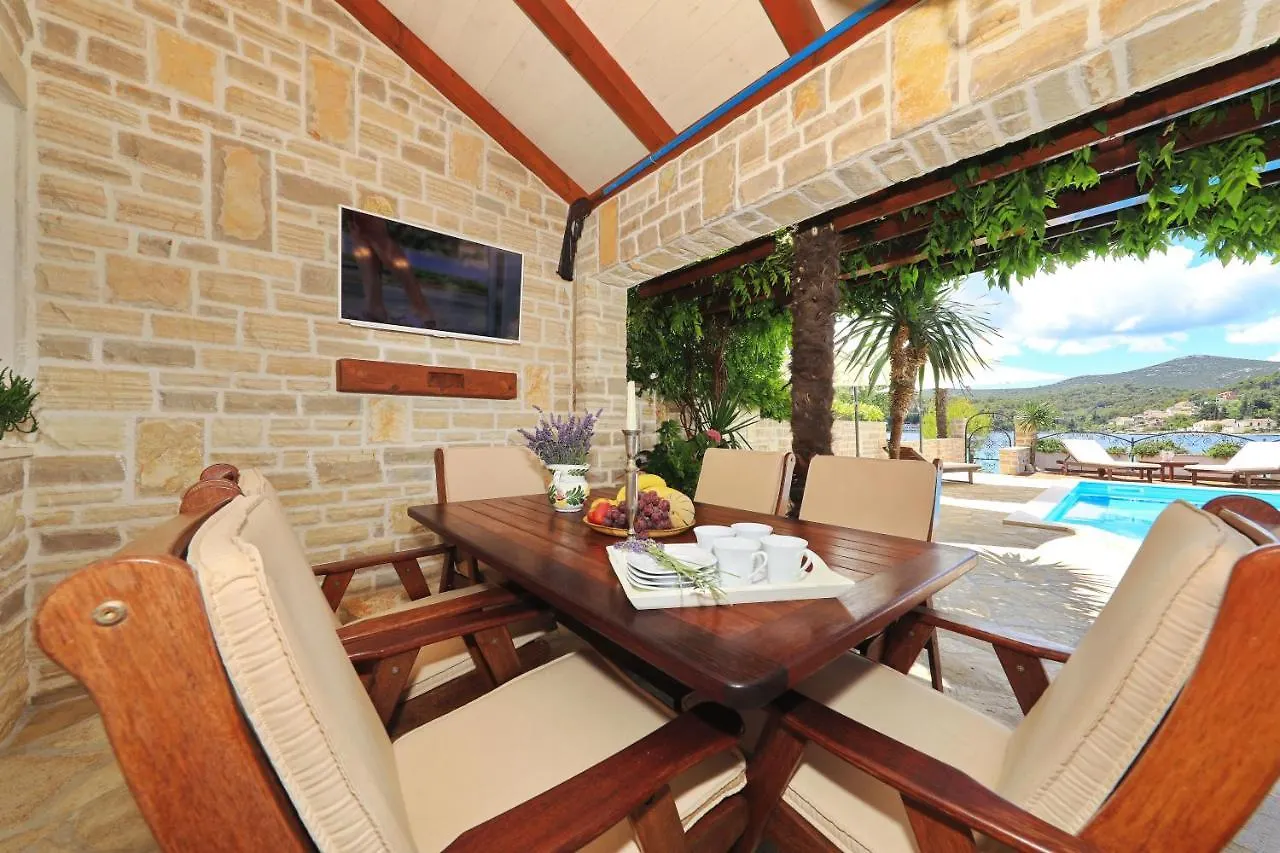 Villa Antisin Преко Хорватия